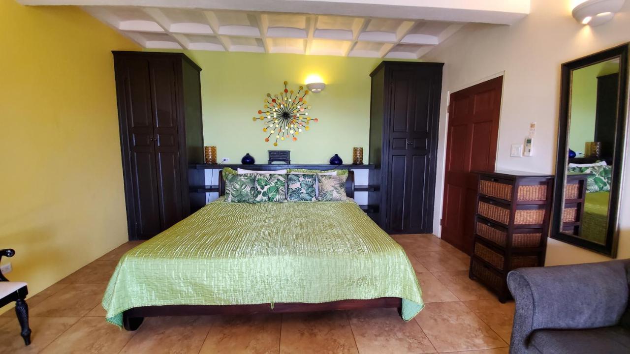 Villa Touloulou English Harbour Bagian luar foto