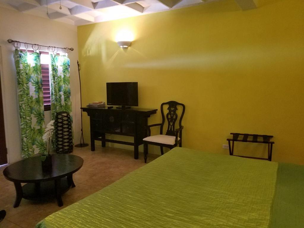 Villa Touloulou English Harbour Bagian luar foto
